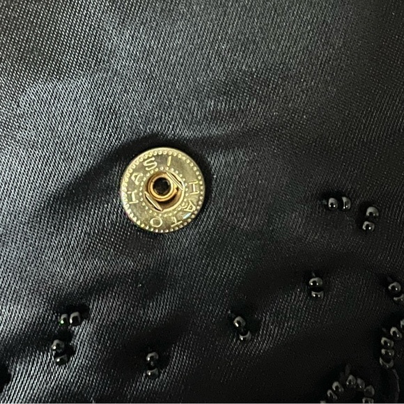 Hato Hasi Beaded Mini Crossbody Purse - Picture 5 of 6